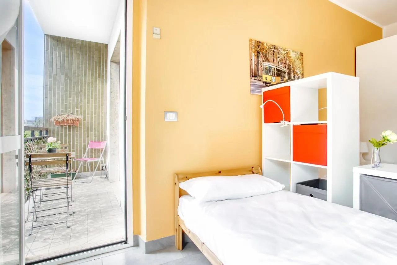 Apartment Joivy Cosy Flat Near Villa Mirabello Milan Italy