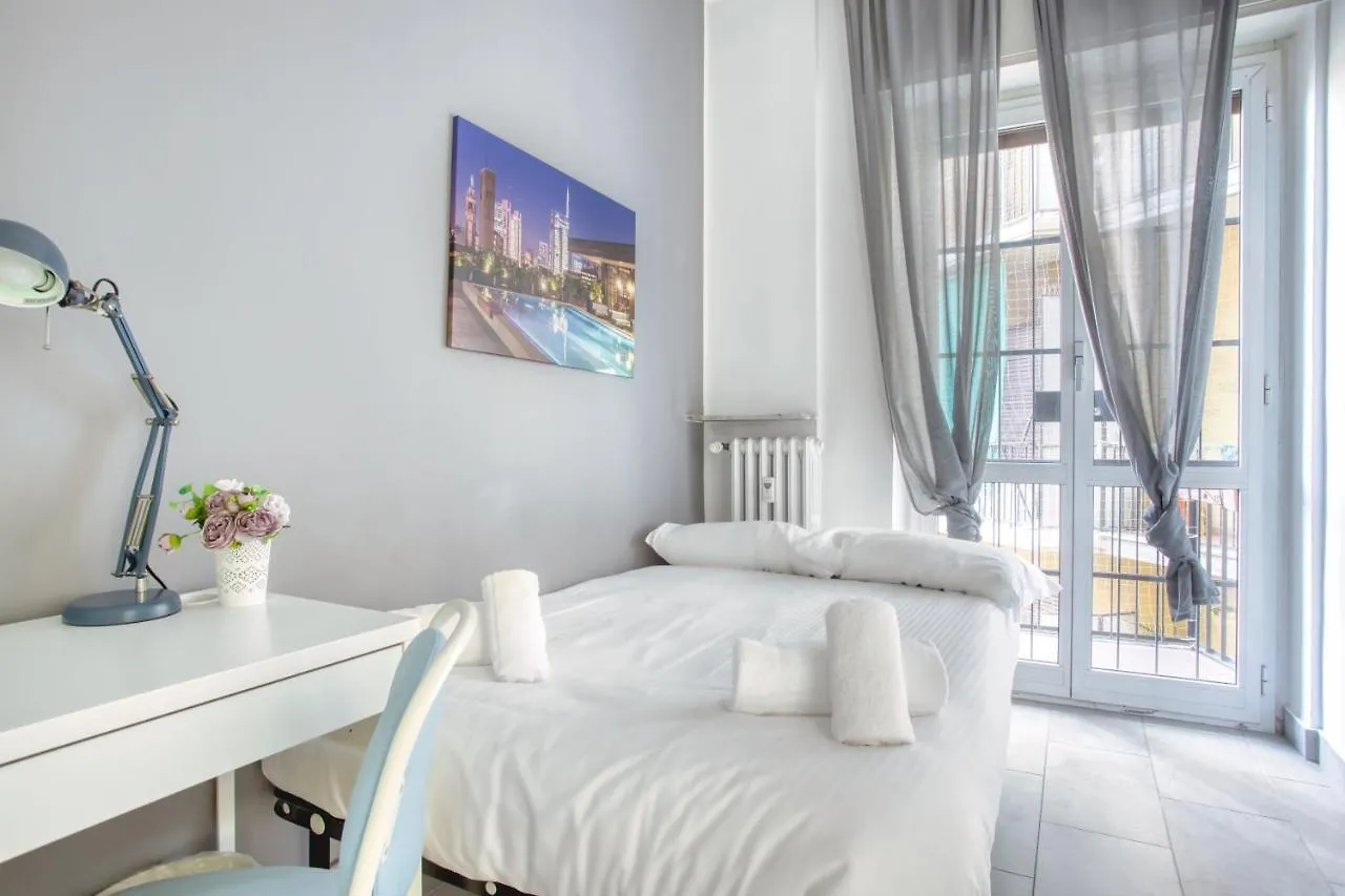 Joivy Cosy Flat Near Villa Mirabello Milan